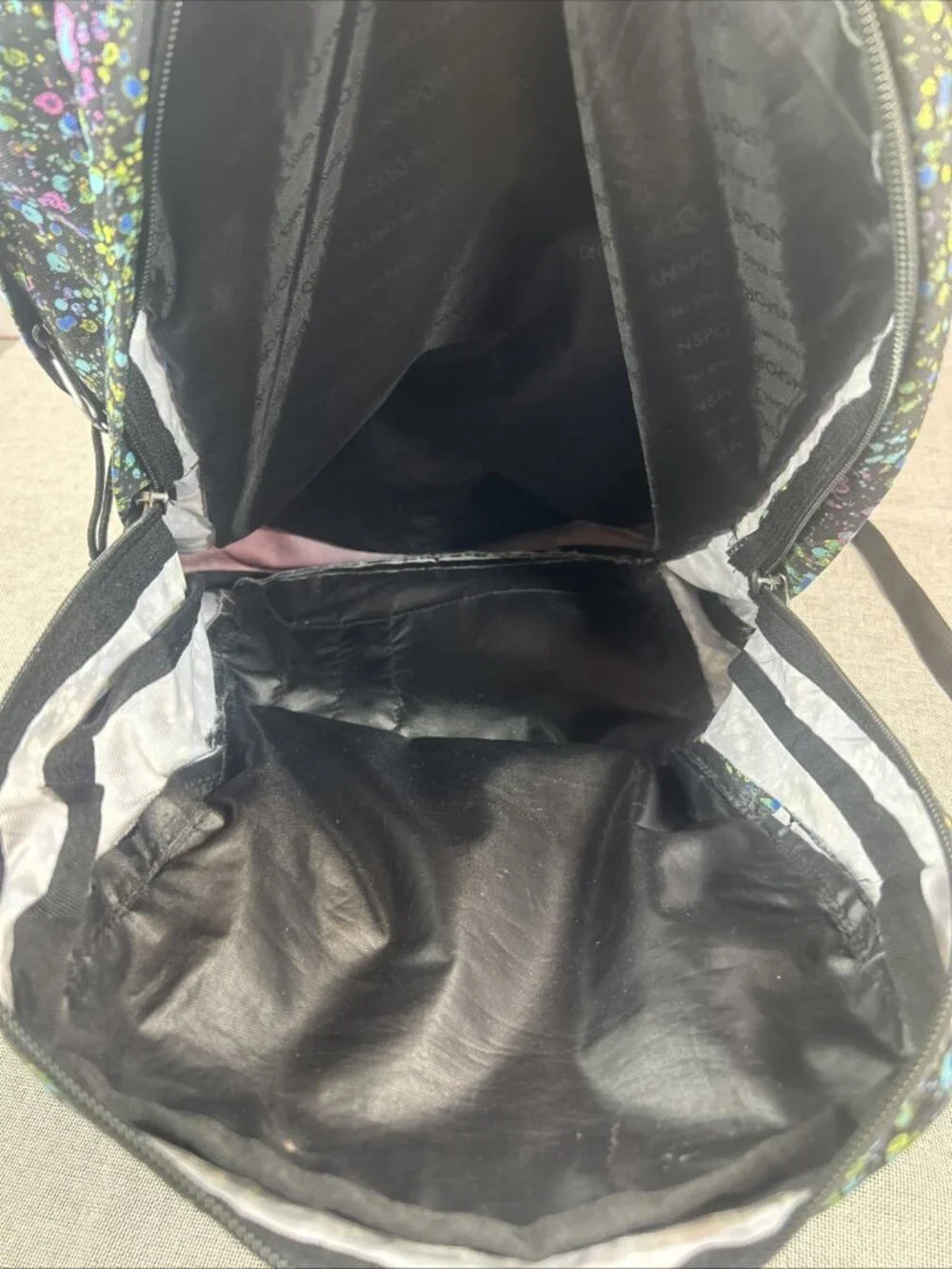 JANSPORT BACKPACK Black with BUBBLE COLORS 5 ZIPPER POUCHES 17” With mesh